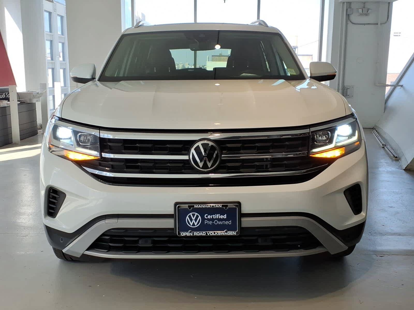 Used 2023 Volkswagen Atlas SEL AWD/4WD image 2