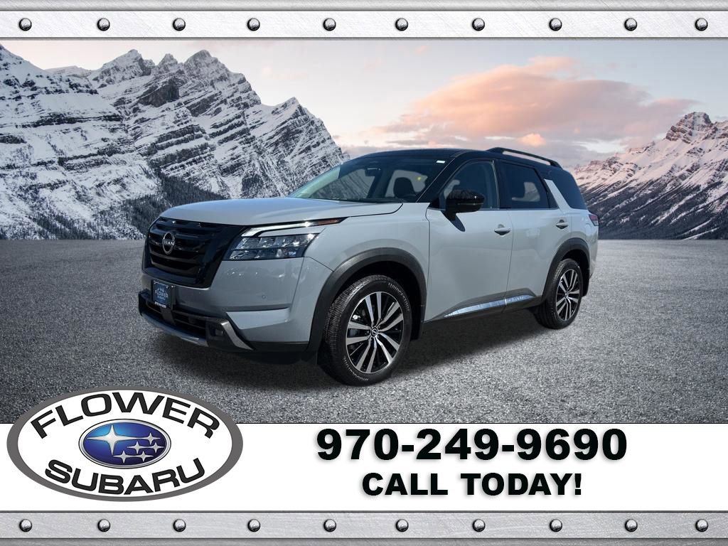 Used 2025 Nissan Pathfinder Platinum w/ Black Appearance Package AWD/4WD image 3