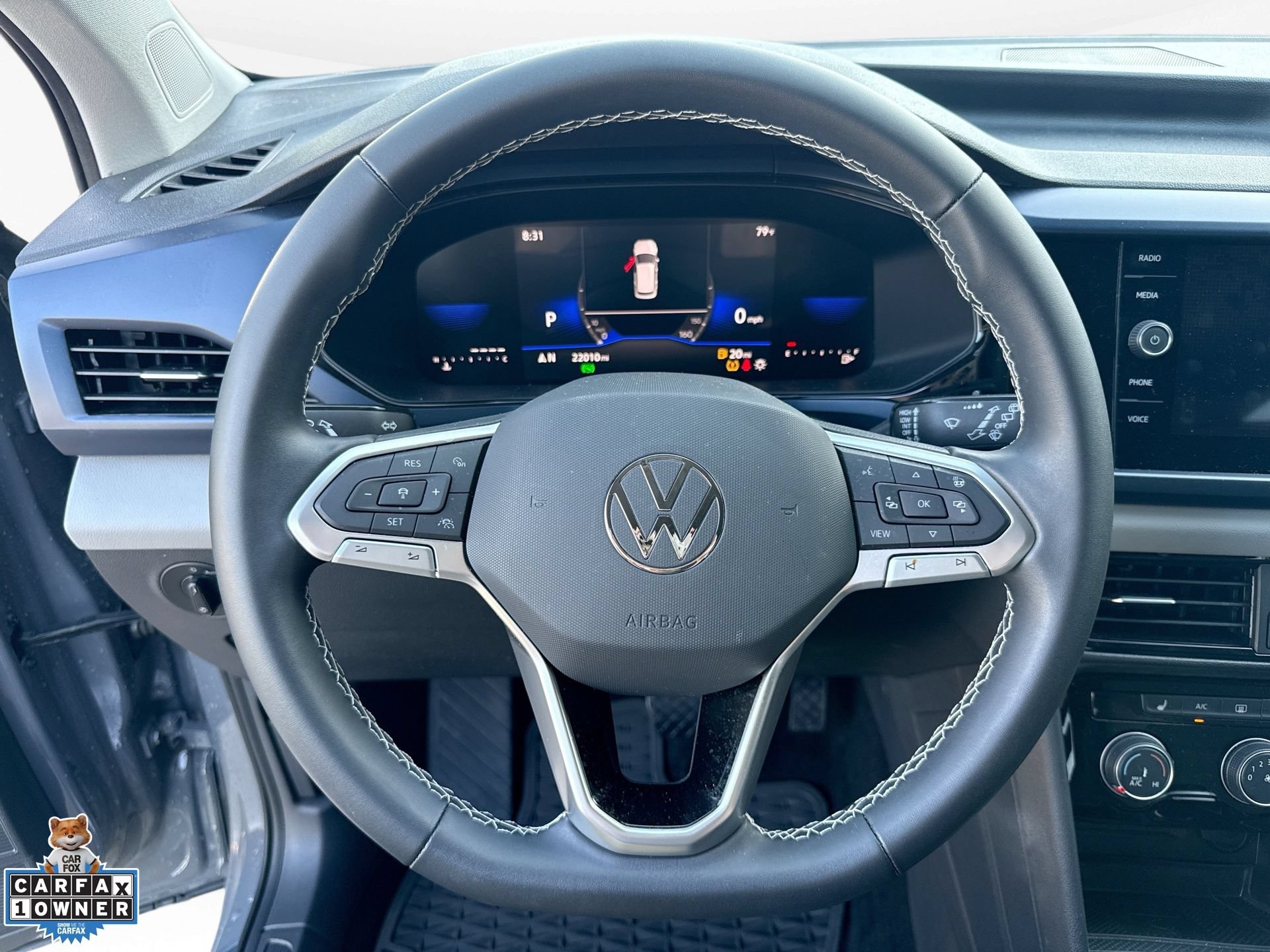 Used 2023 Volkswagen Taos SE FWD image 12