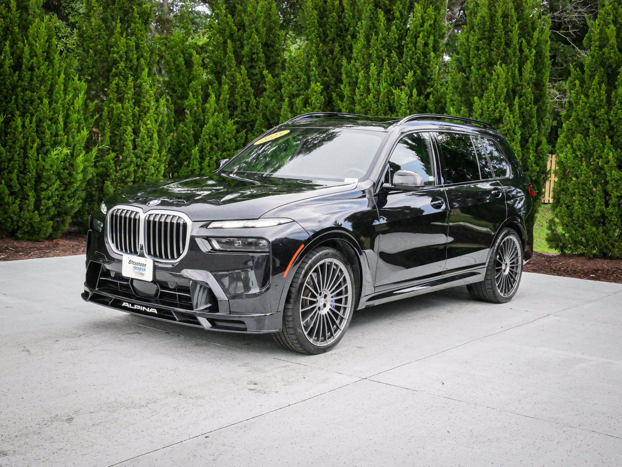 Used 2025 BMW ALPINA XB7 AWD/4WD image 5