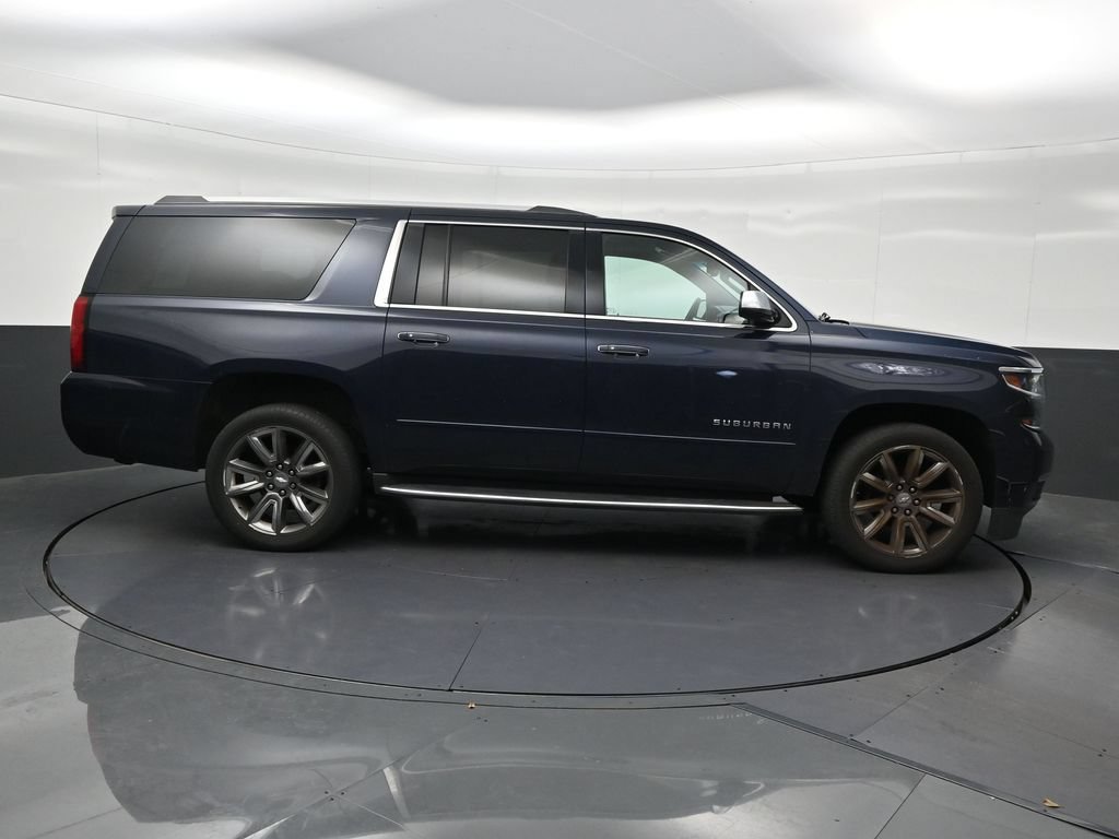 Used 2019 Chevrolet Suburban Premier RWD image 7