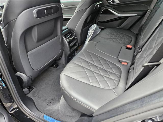 New 2026 BMW X5 xDrive40i w/ M Sport Package AWD/4WD image 15