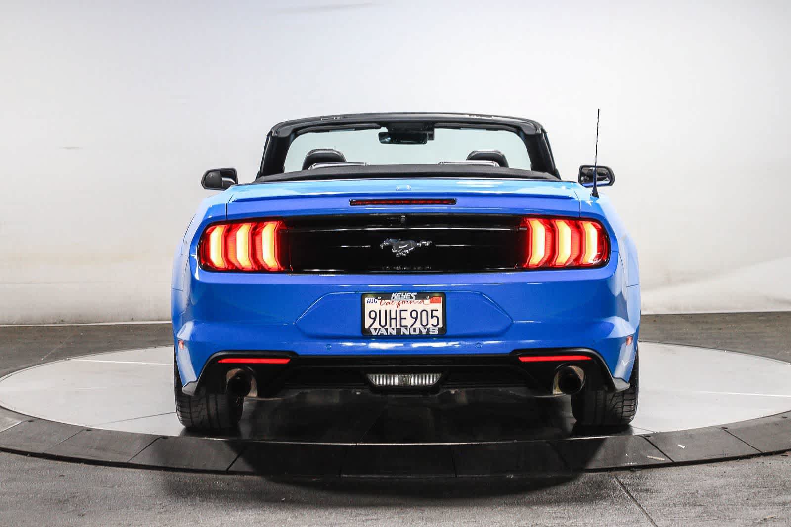 Used 2022 Ford Mustang Premium RWD image 14