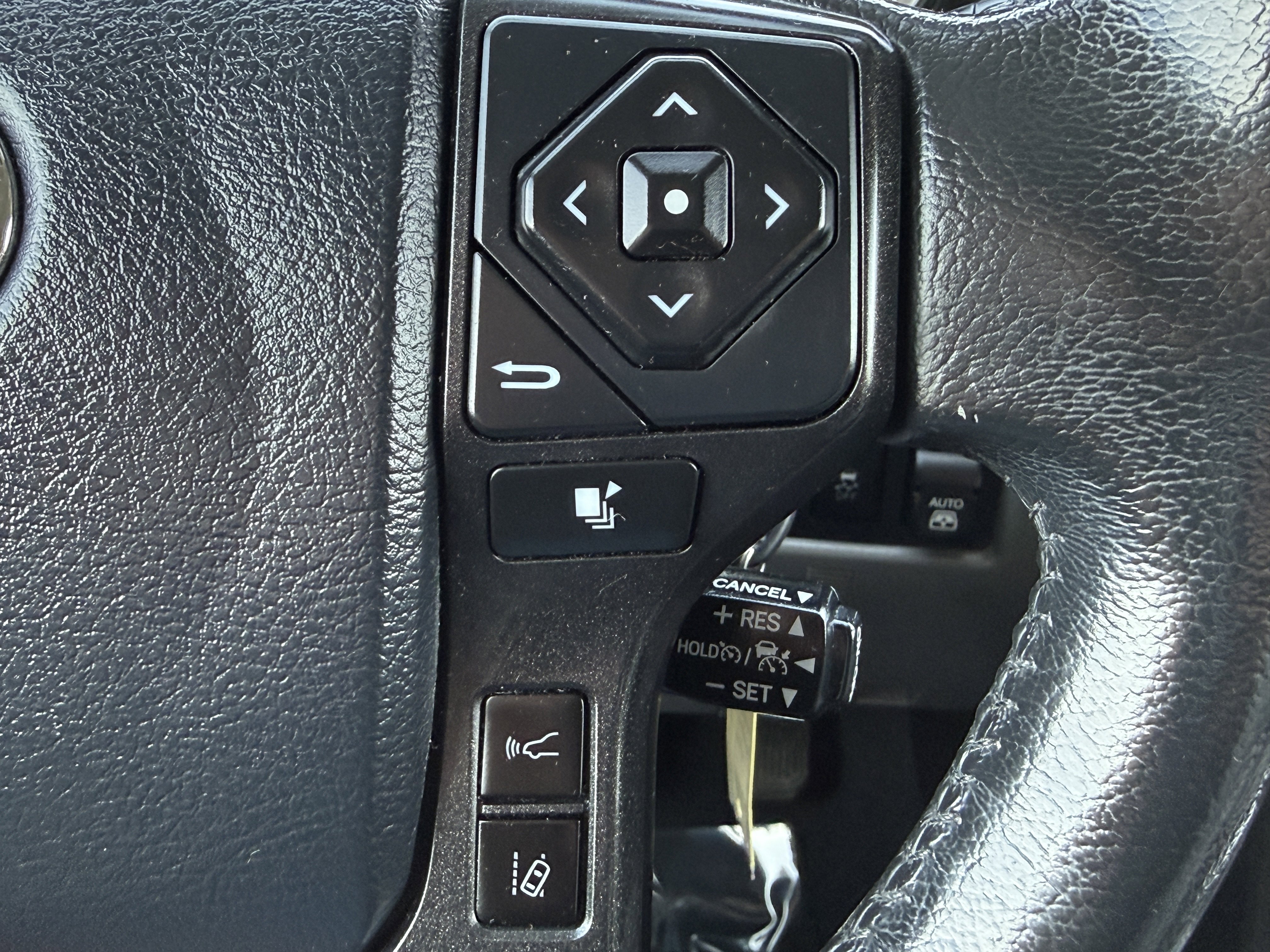 Used 2019 Toyota Sequoia Platinum w/ Four Season Floor Mat Package image 38