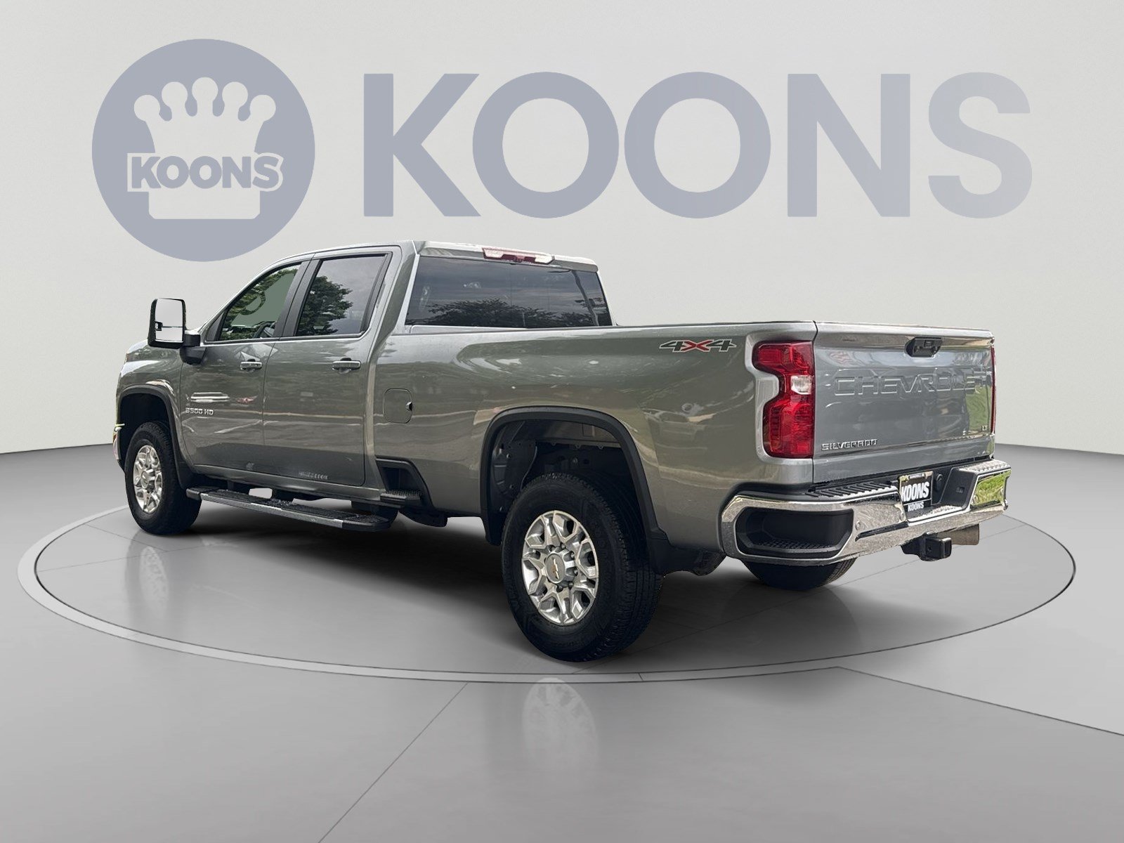 Used 2025 Chevrolet Silverado 3500 LT w/ Safety Package AWD/4WD image 4