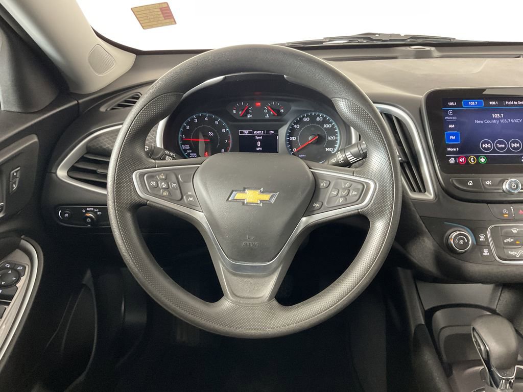 Used 2023 Chevrolet Malibu LS FWD image 12