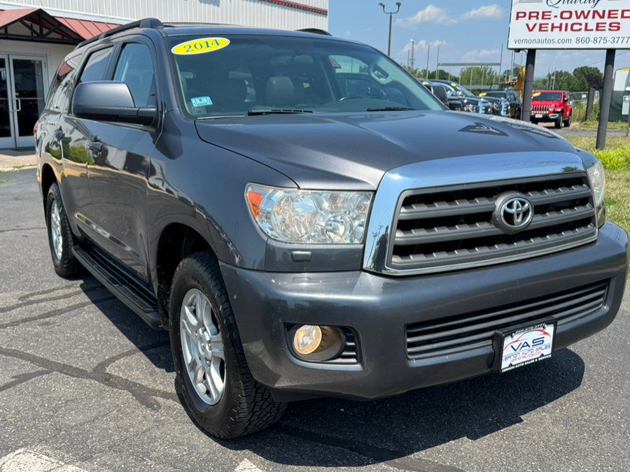 Used 2014 Toyota Sequoia SR5 AWD/4WD image 4