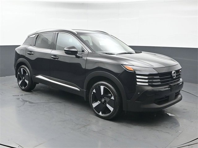 Used 2025 Nissan Kicks SR image 7