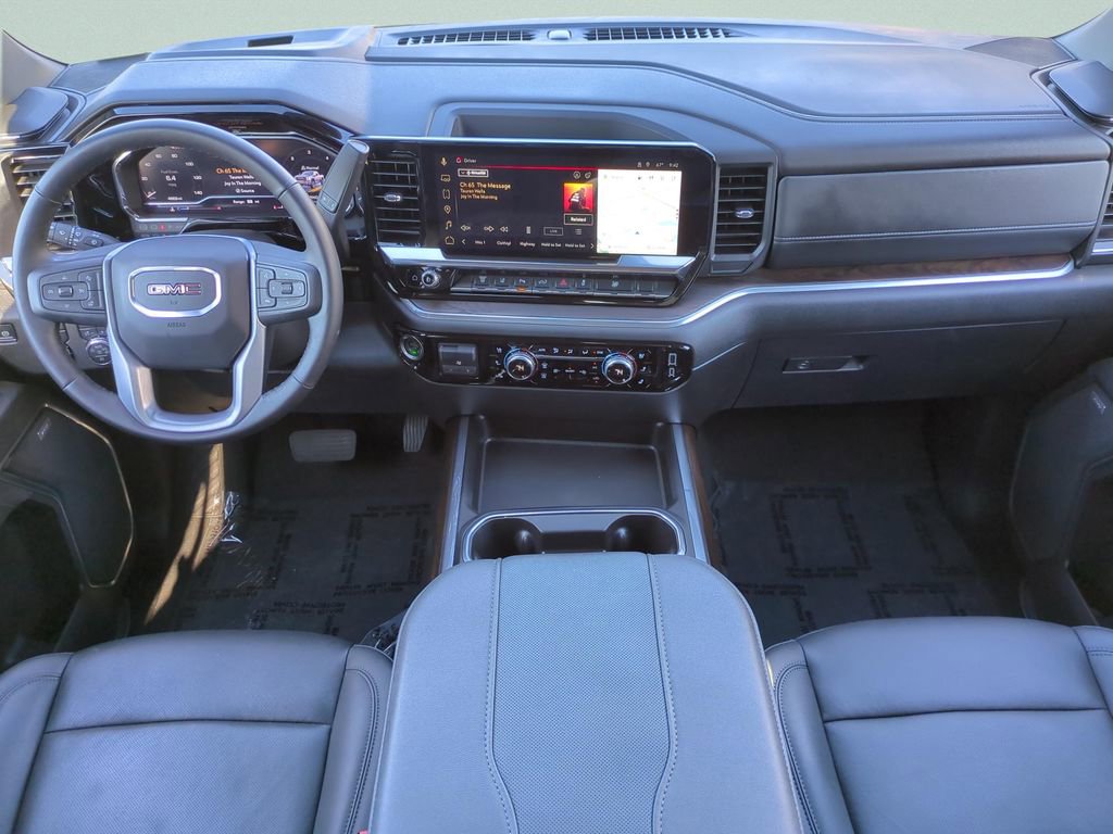 Used 2025 GMC Sierra 3500 SLT w/ SLT Premium Package image 14