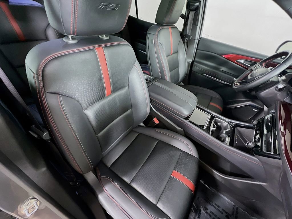Used 2025 Chevrolet Traverse RS w/ LPO, Floor Liner Package AWD/4WD image 31
