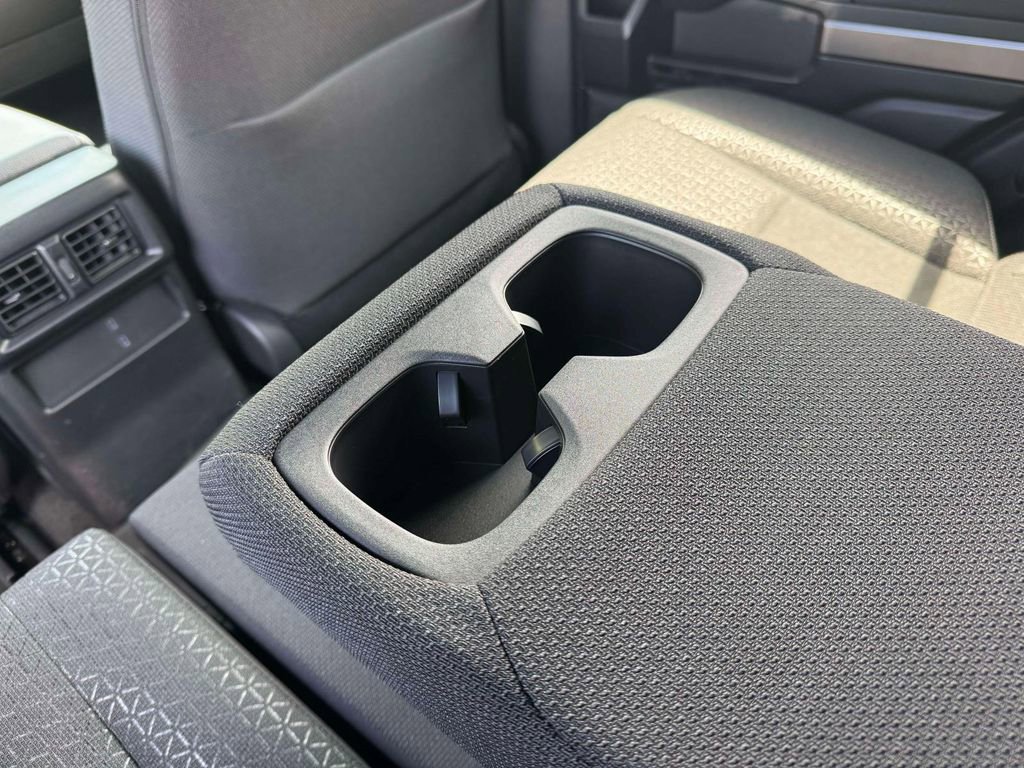 Used 2025 Toyota 4Runner SR5 AWD/4WD image 15