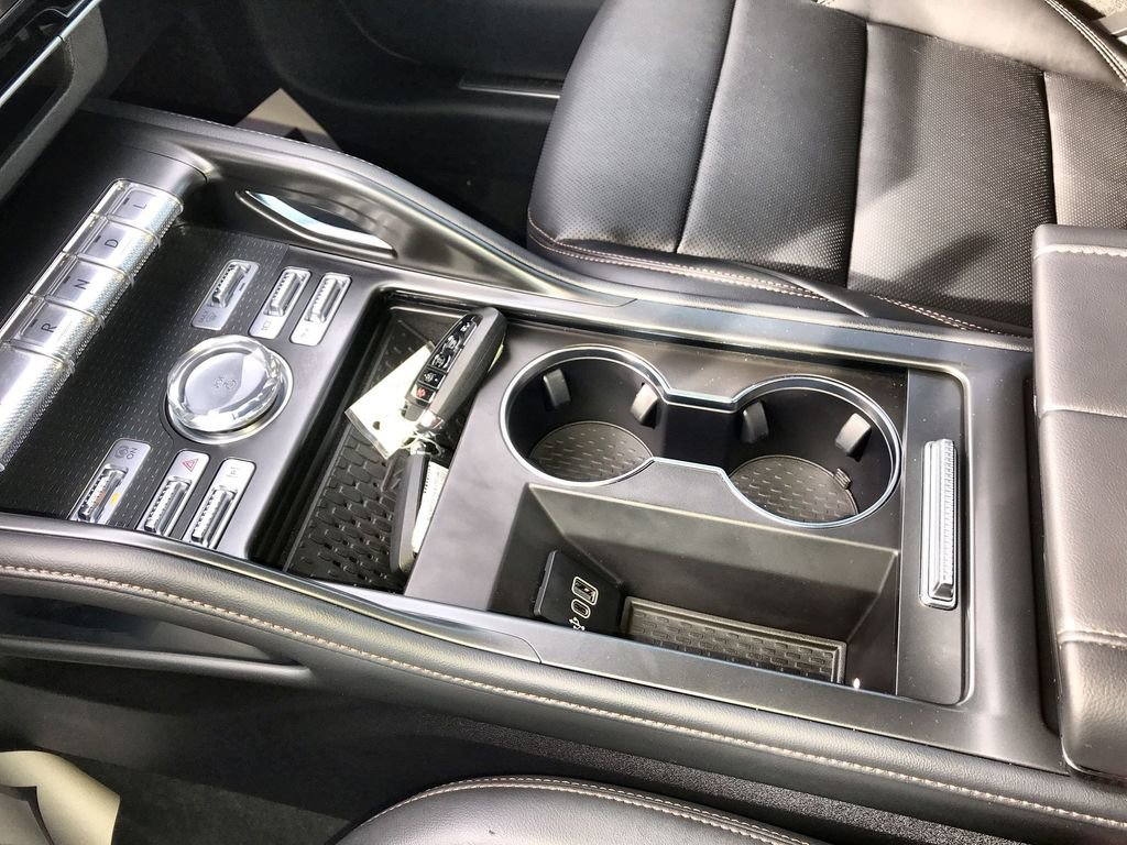 Used 2025 Lincoln Nautilus Premier w/ Jet Appearance Package image 21