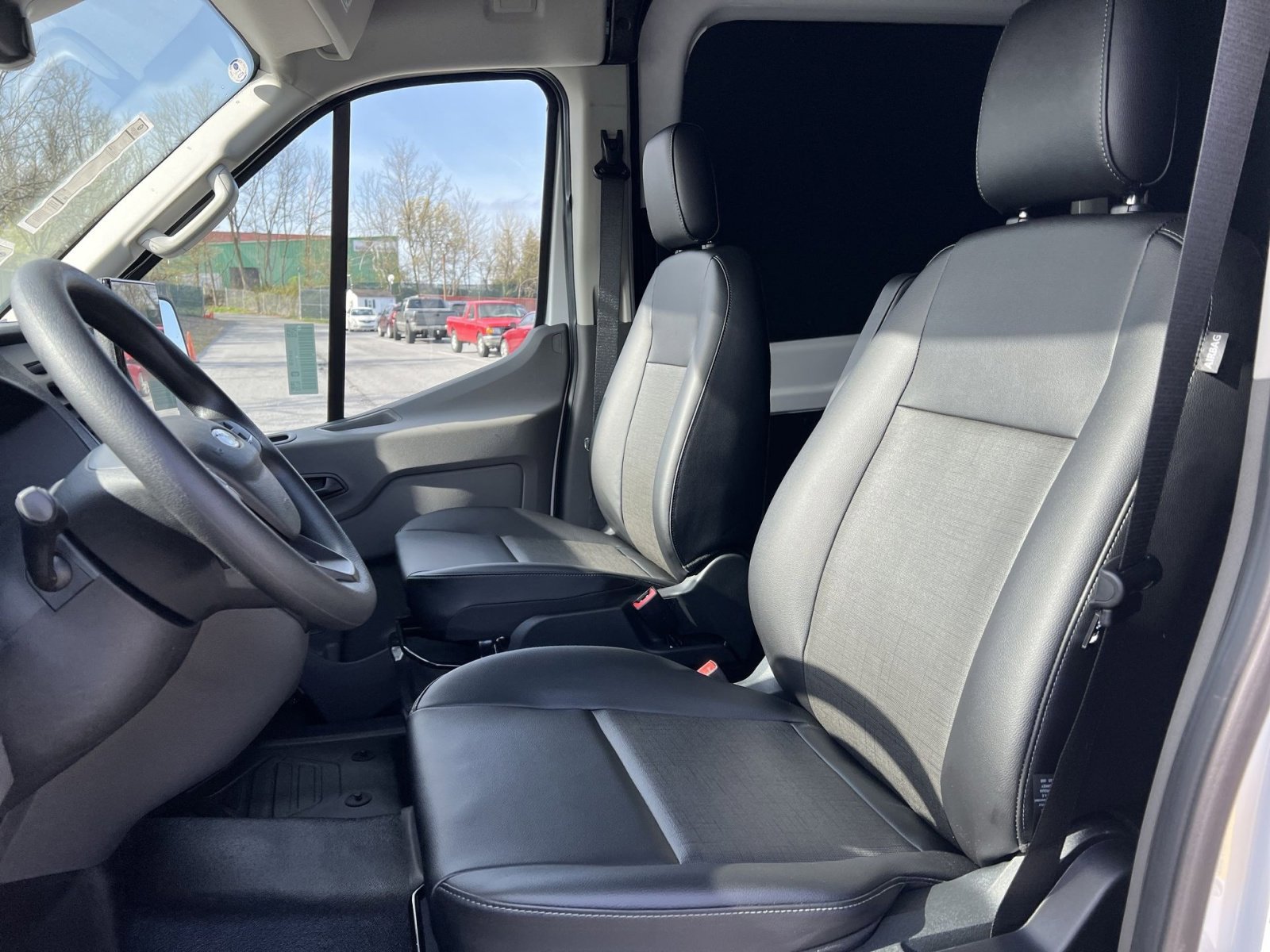 New 2026 Ford Transit 250 148 Medium Roof RWD image 13