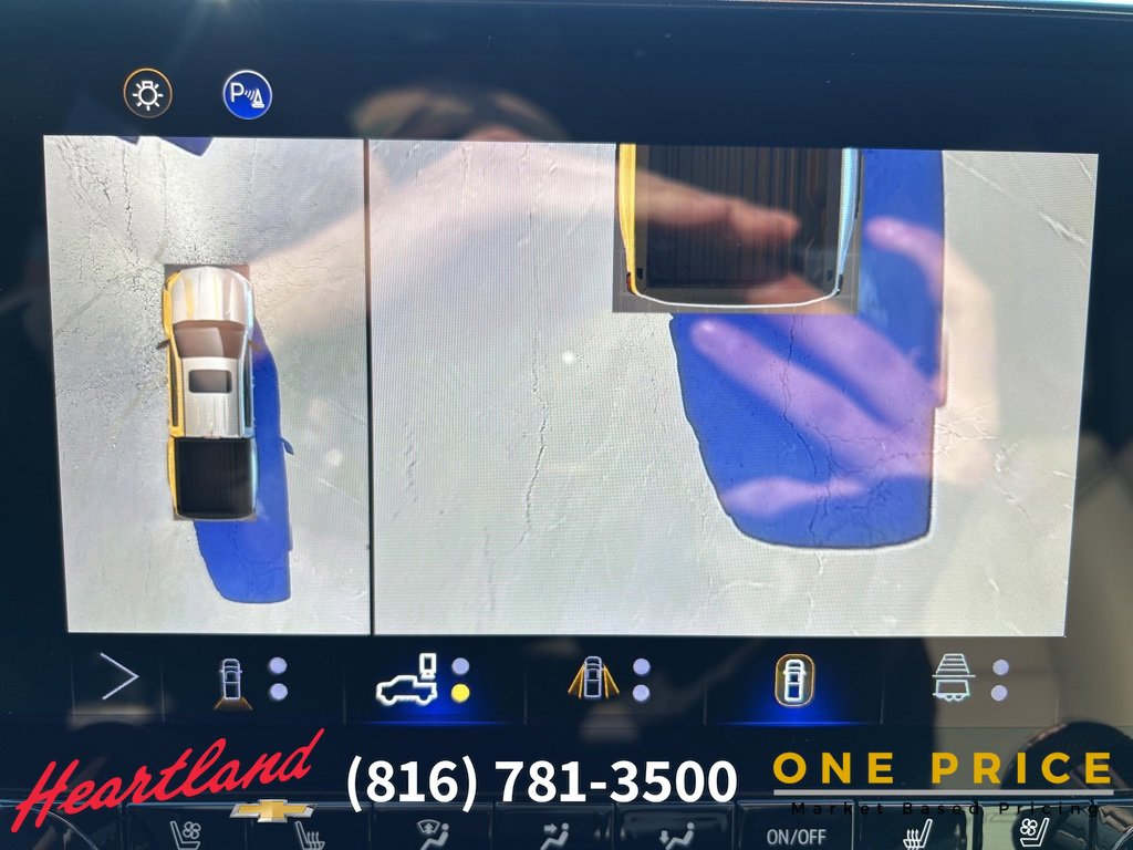 Used 2024 Chevrolet Colorado ZR2 w/ ZR2 Convenience Package III image 33