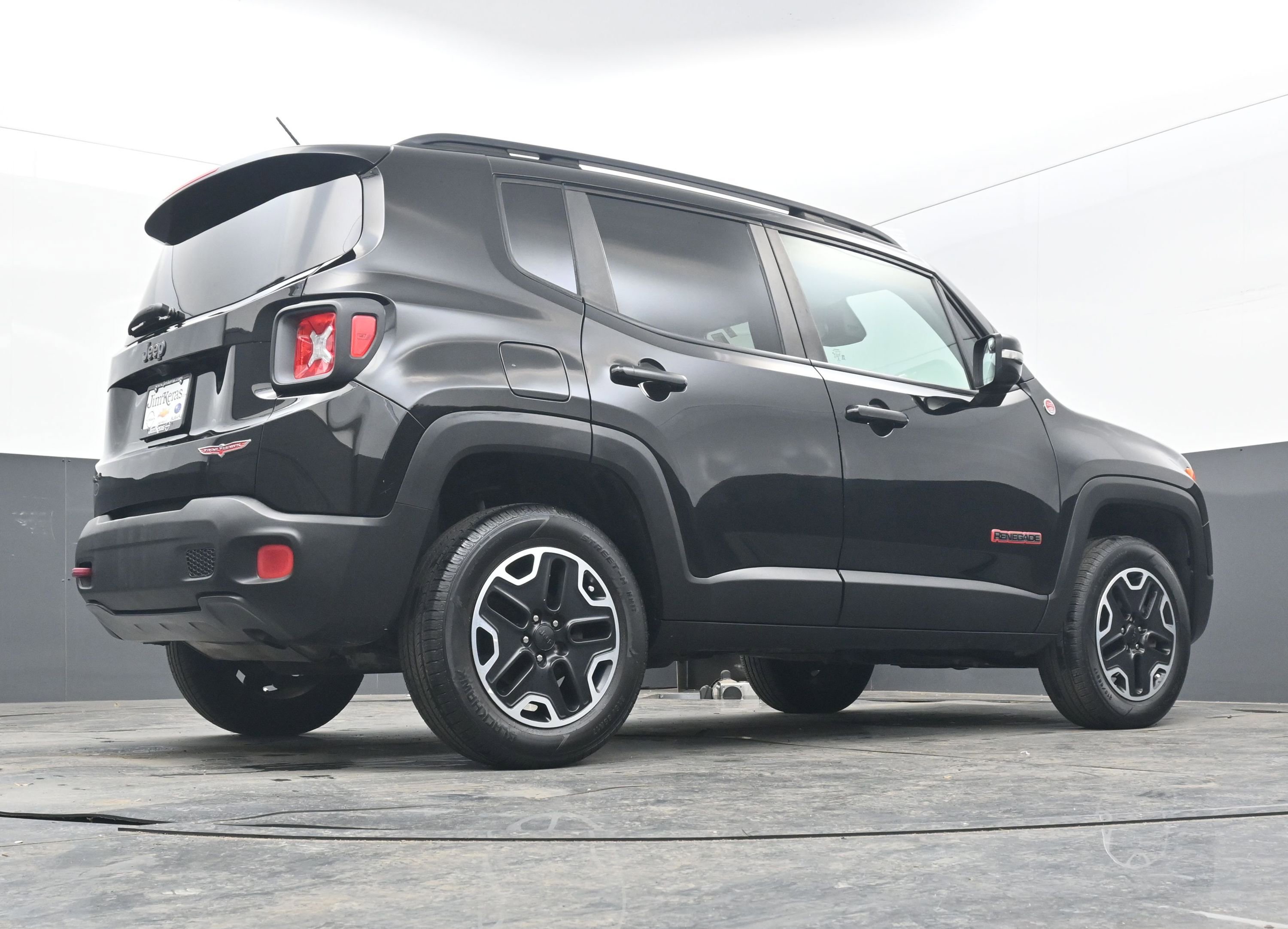 Used 2017 Jeep Renegade Trailhawk image 27