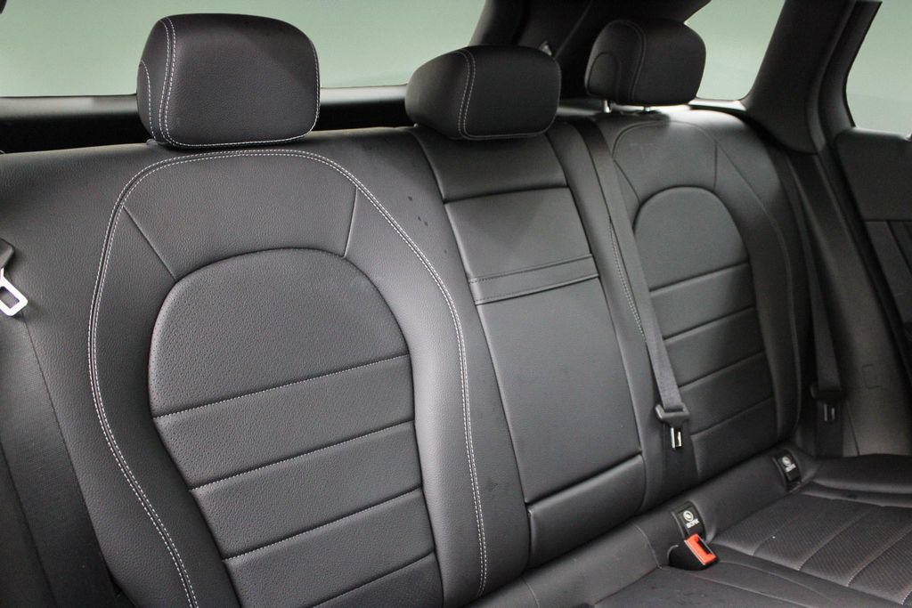 Used 2021 Mercedes-Benz GLC 300 image 28