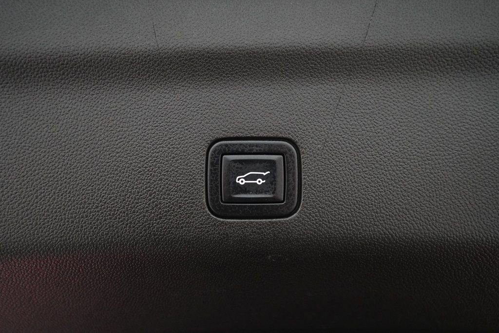 Used 2022 GMC Yukon Denali image 15