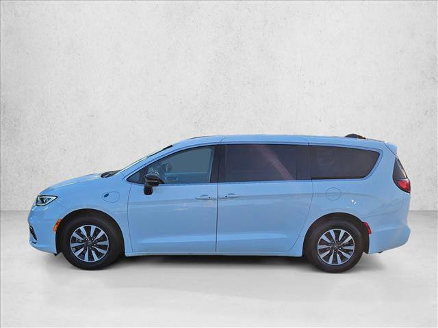 Used 2024 Chrysler Pacifica Limited FWD image 9