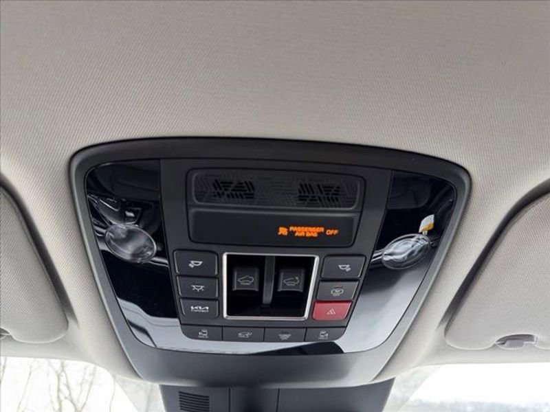 New 2026 Kia Carnival SX Prestige image 21