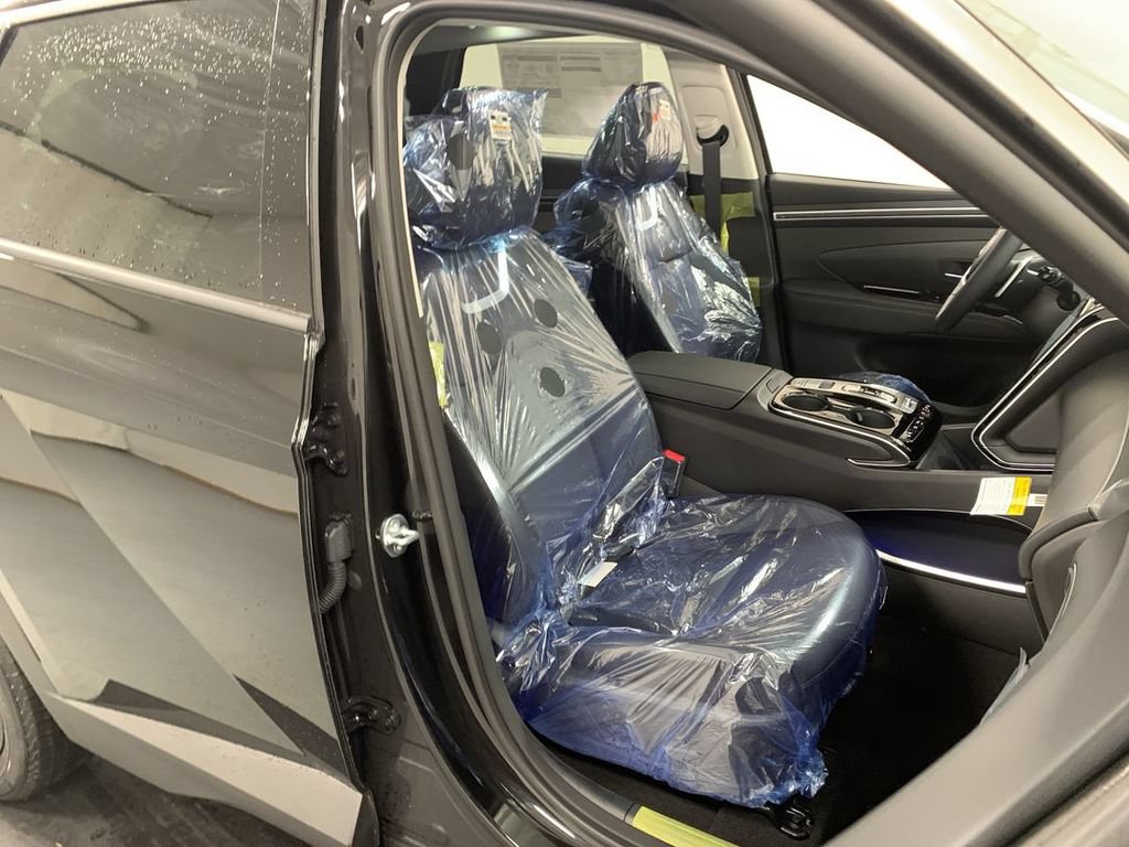 Used 2024 Hyundai Tucson Limited AWD/4WD image 24