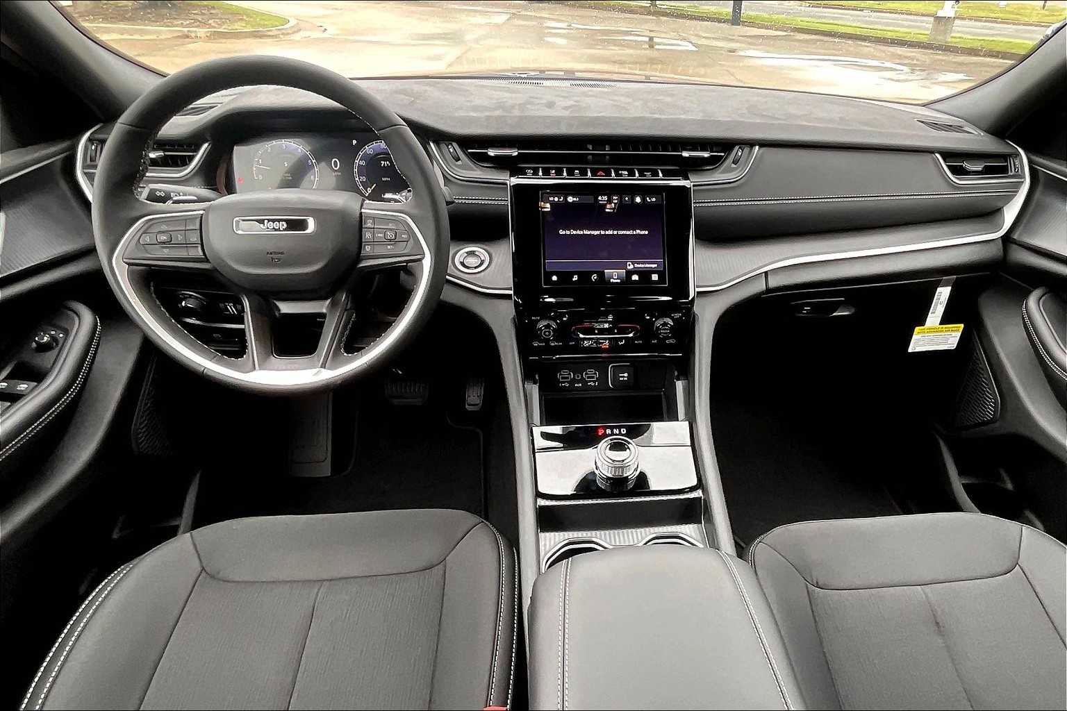 New 2025 Jeep Grand Cherokee Laredo X w/ Luxury Tech Group I image 5