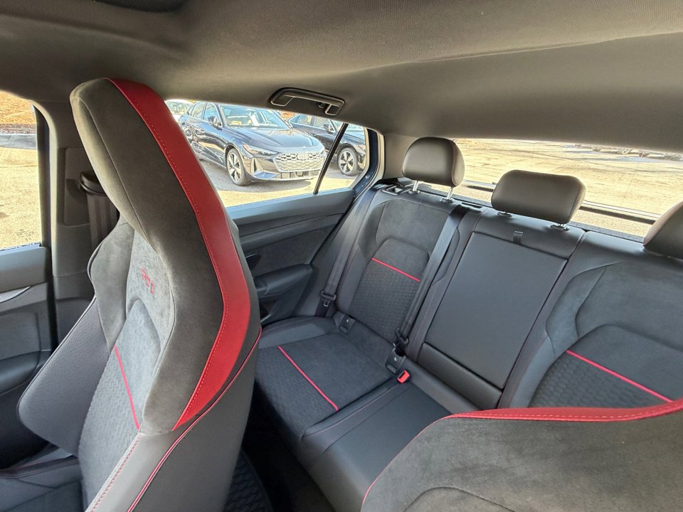 New 2026 Volkswagen Golf SE image 29