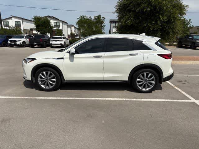 Used 2022 INFINITI QX50 Luxe FWD image 2