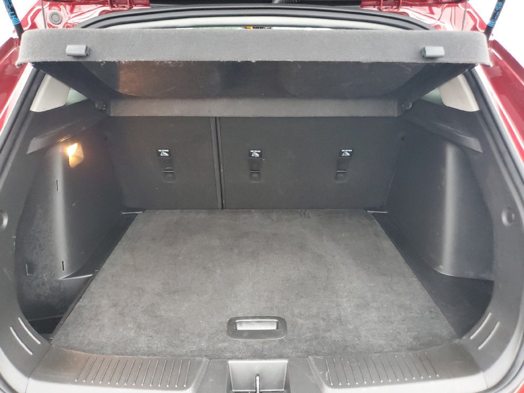 Used 2025 Chevrolet Trax LT FWD image 24