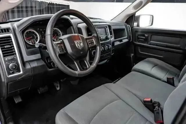 Used 2019 RAM 1500 Express w/ Express Value Package AWD/4WD image 2