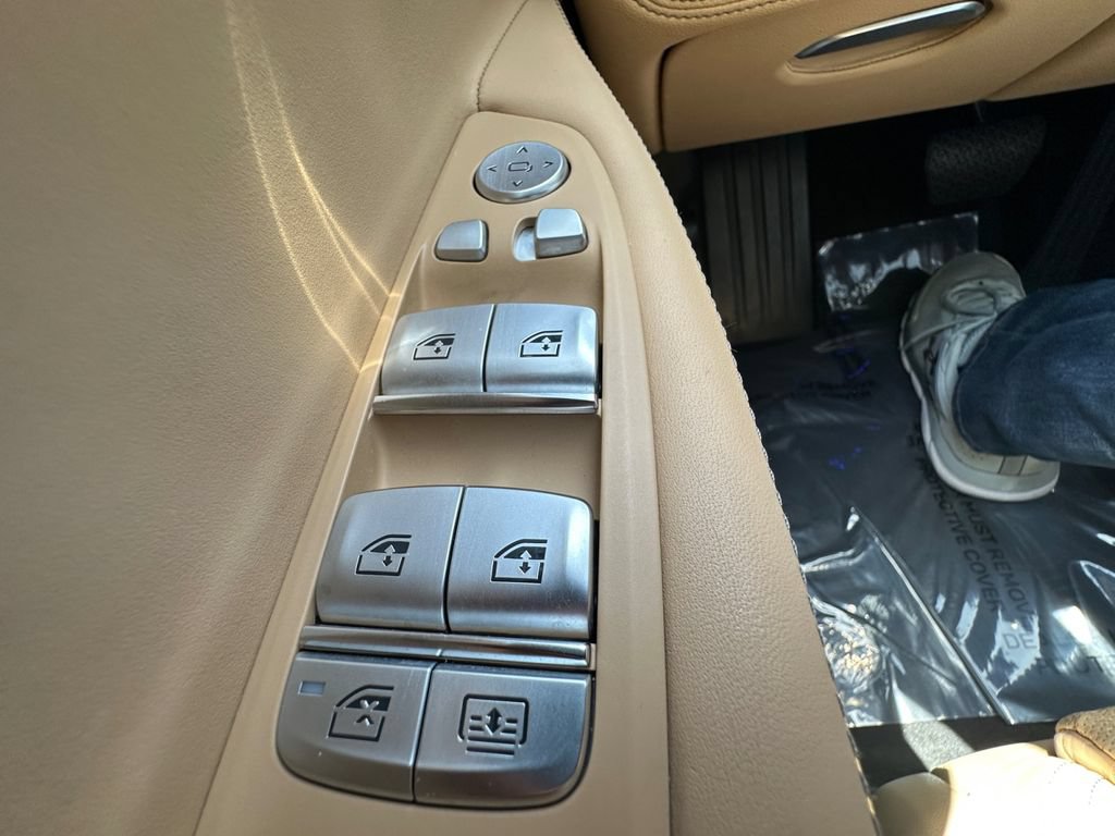 Used 2020 BMW 750i xDrive w/ Executive Package AWD/4WD image 29
