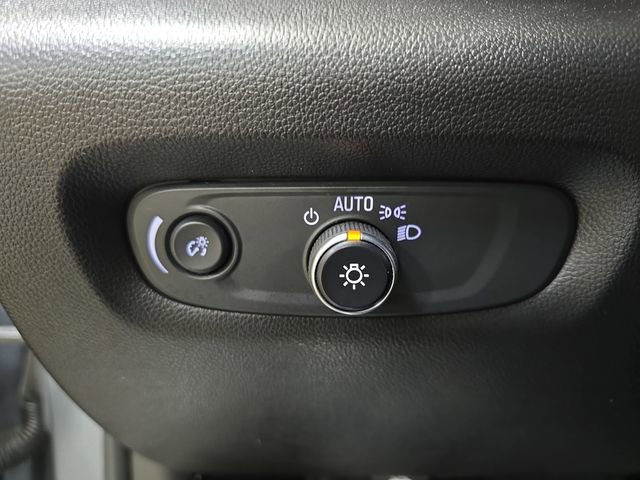 Used 2023 Chevrolet Traverse LT w/ LPO, Cargo Package image 29