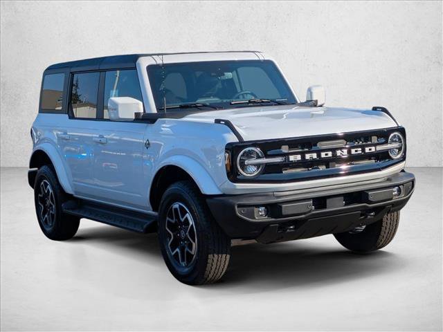 New 2025 Ford Bronco Outer Banks AWD/4WD image 6