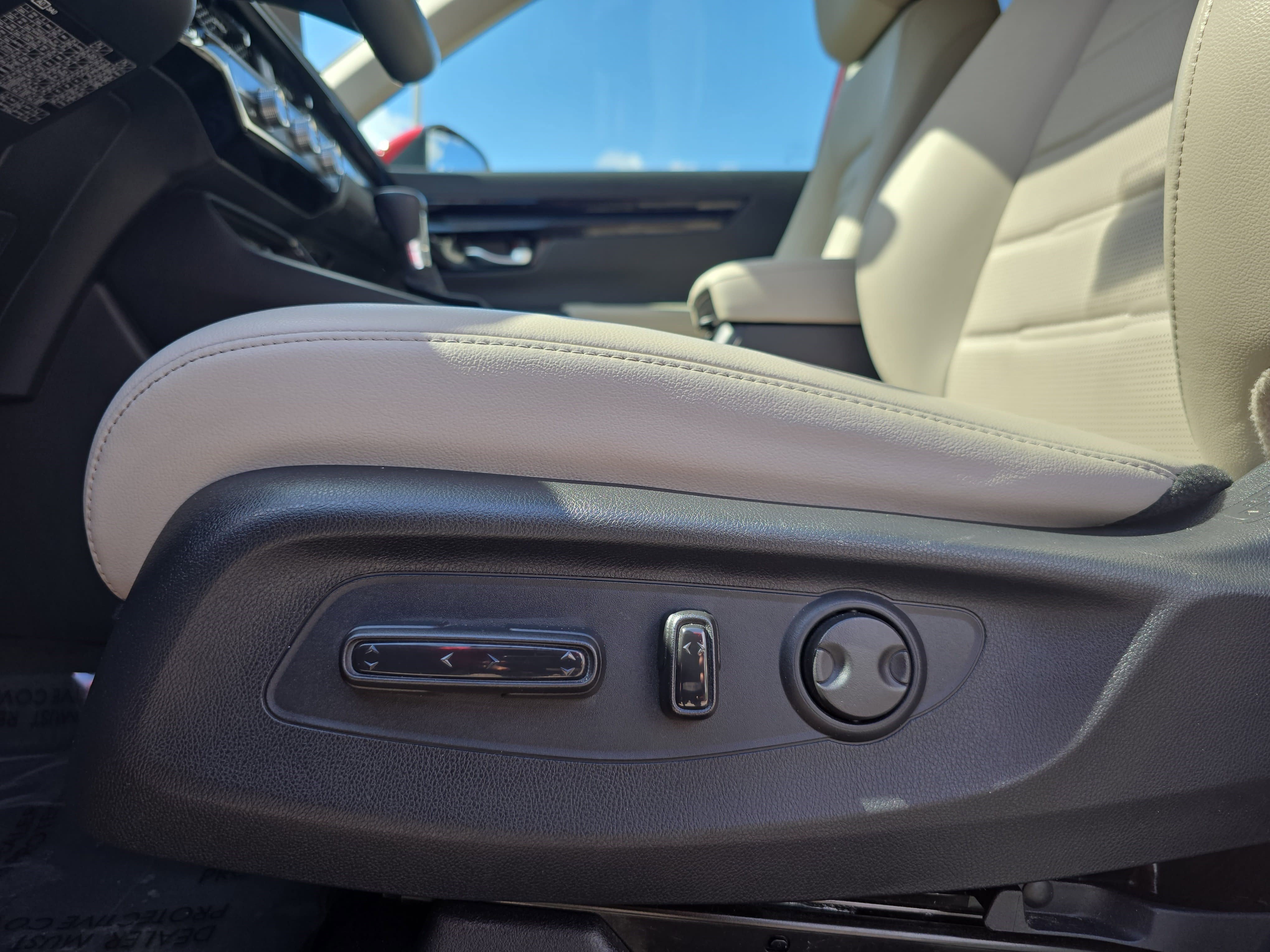 Used 2023 Honda CR-V EX-L image 30