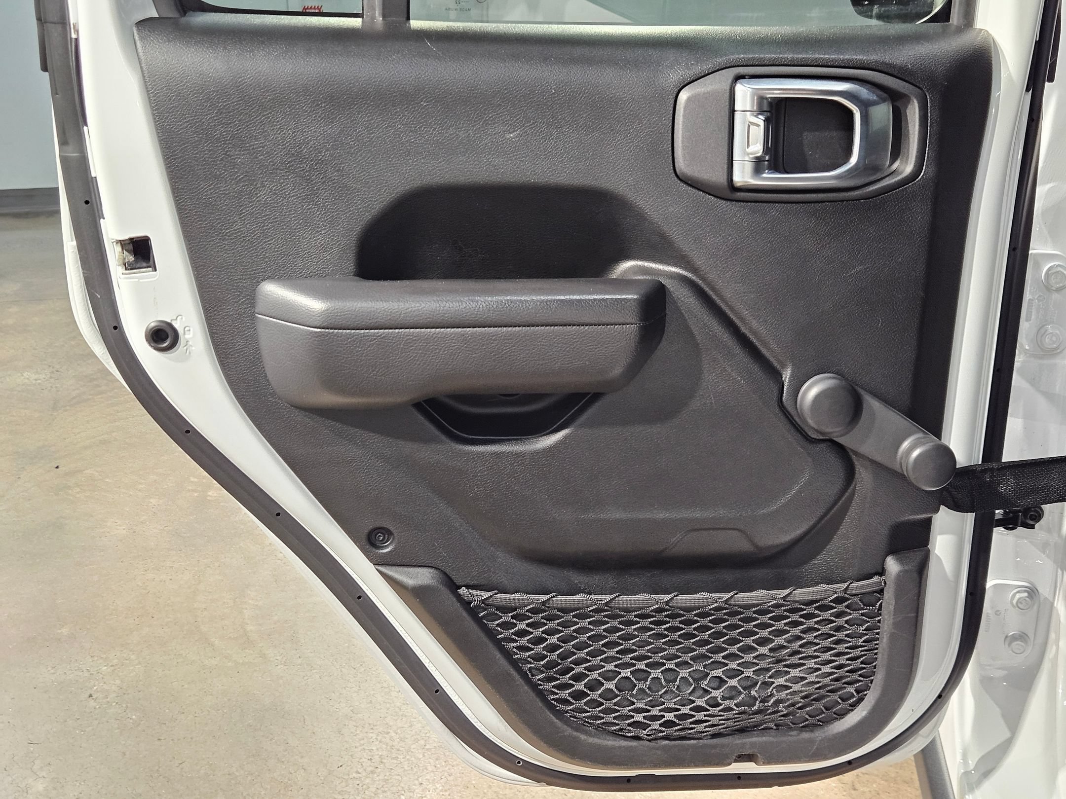 Used 2022 Jeep Wrangler Unlimited Sport AWD/4WD image 31