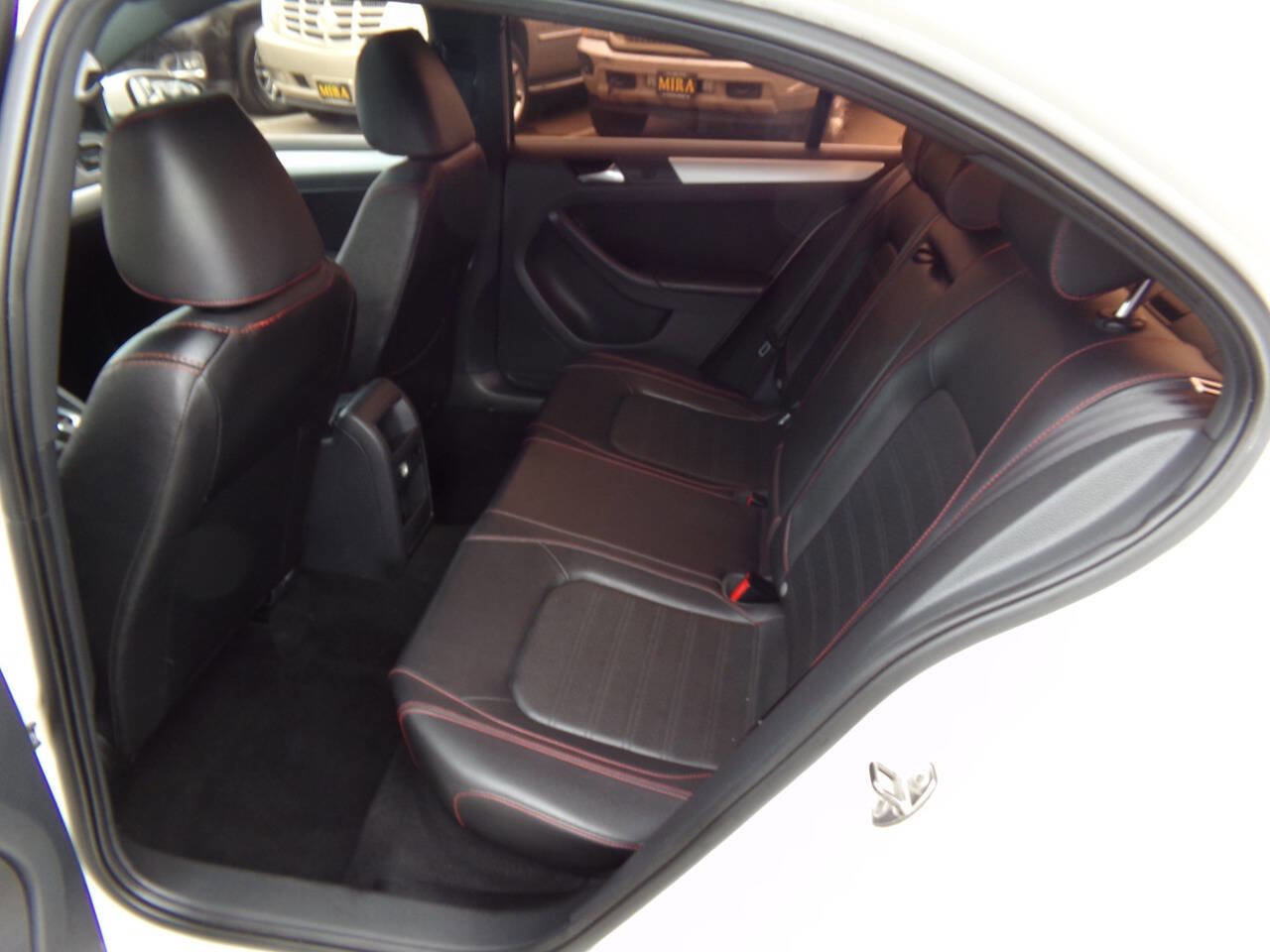 Used 2013 Volkswagen Jetta GLI Autobahn image 14