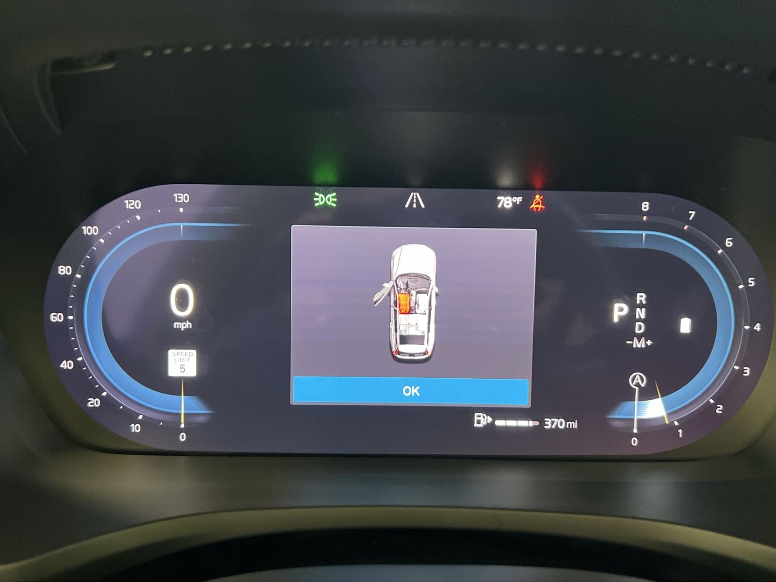 Used 2024 Volvo V60 B5 Cross Country Plus w/ Protection Package Premier image 17