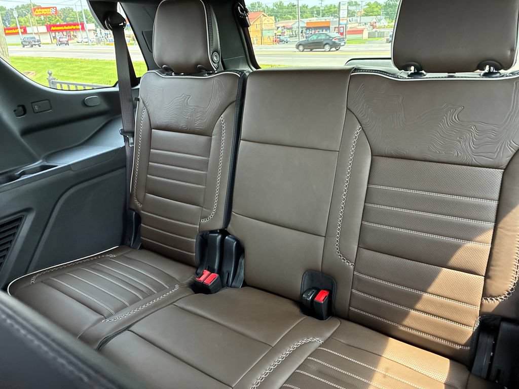 New 2026 GMC Yukon Denali Ultimate AWD/4WD image 21