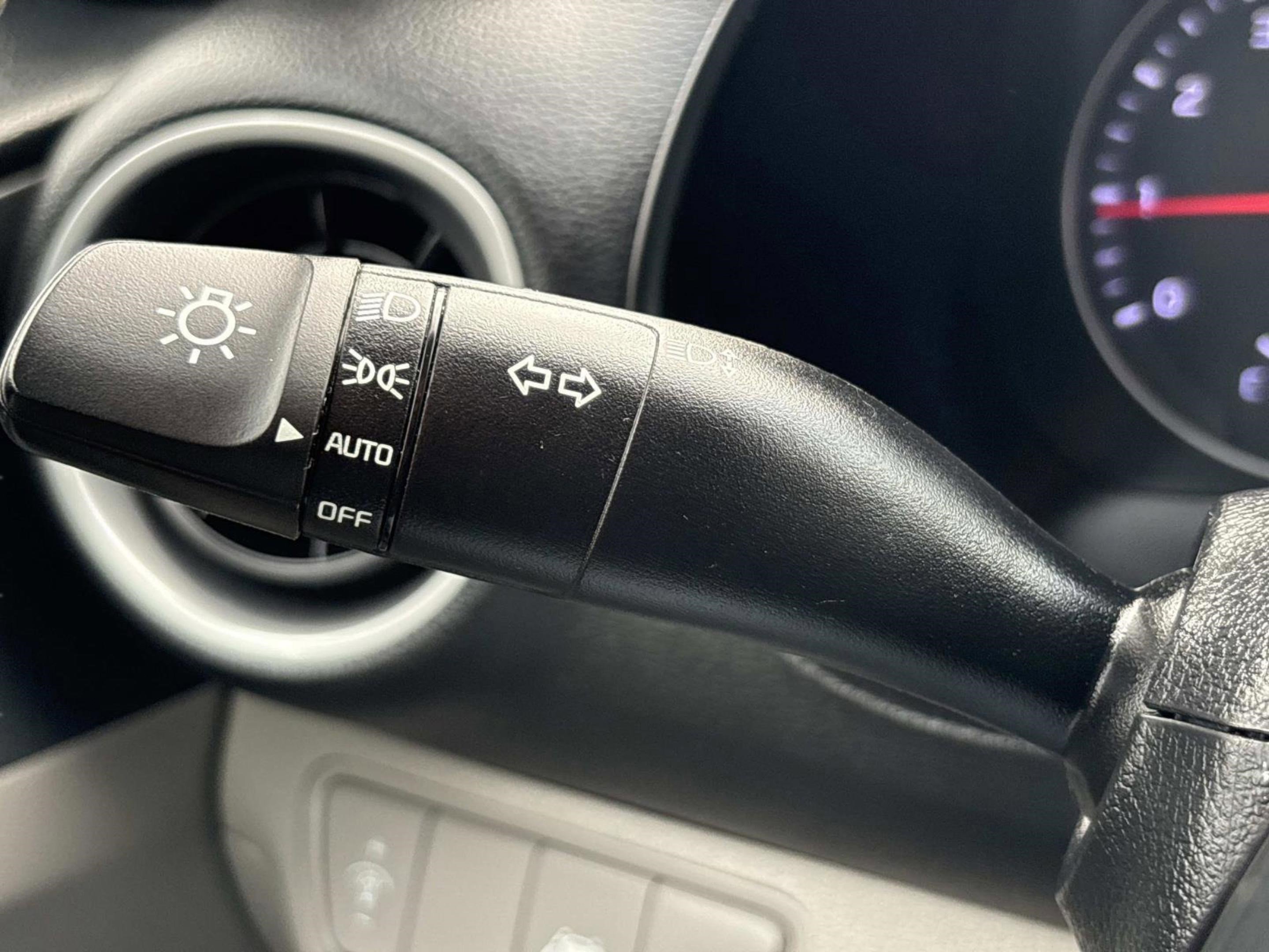 Used 2019 Kia Forte LXS image 32