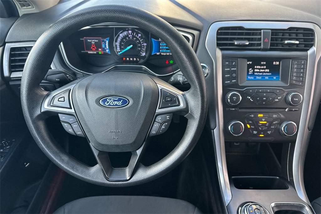 Used 2018 Ford Fusion SE image 14