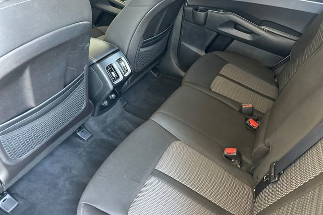 Used 2022 Kia Sorento LX FWD image 15