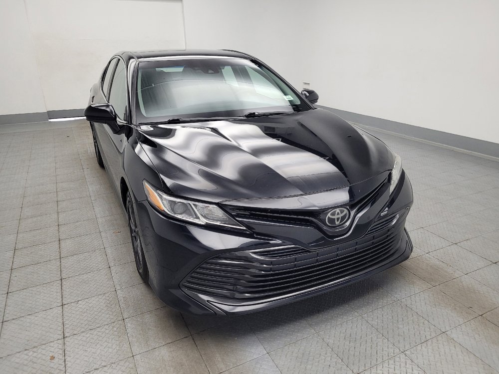 Used 2018 Toyota Camry FWD image 14