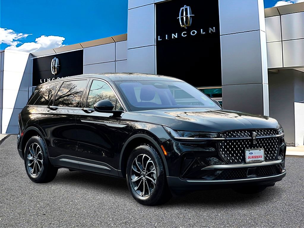 Used 2026 Lincoln Nautilus Premier w/ Equipment Group 102A image 1