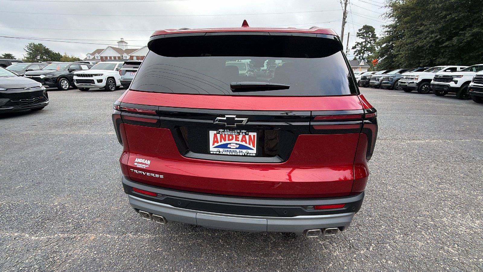 New 2027 Chevrolet Traverse LT FWD image 9