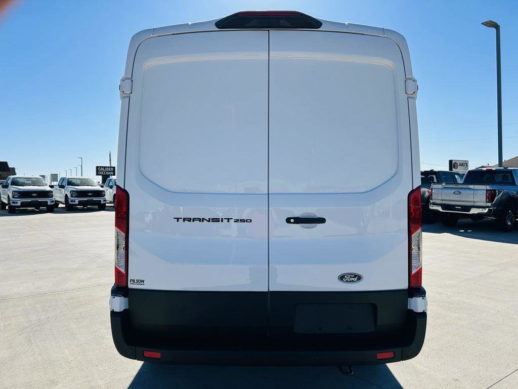 New 2026 Ford Transit 250 148 Medium Roof w/ Load Area Protection Package image 30