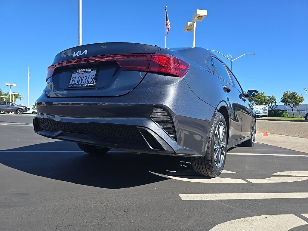 Used 2024 Kia Forte LXS image 8
