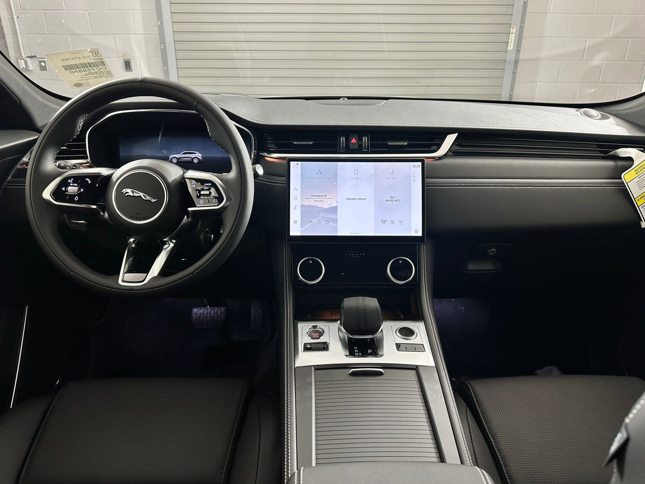 New 2026 Jaguar F-PACE R-Dynamic S image 13