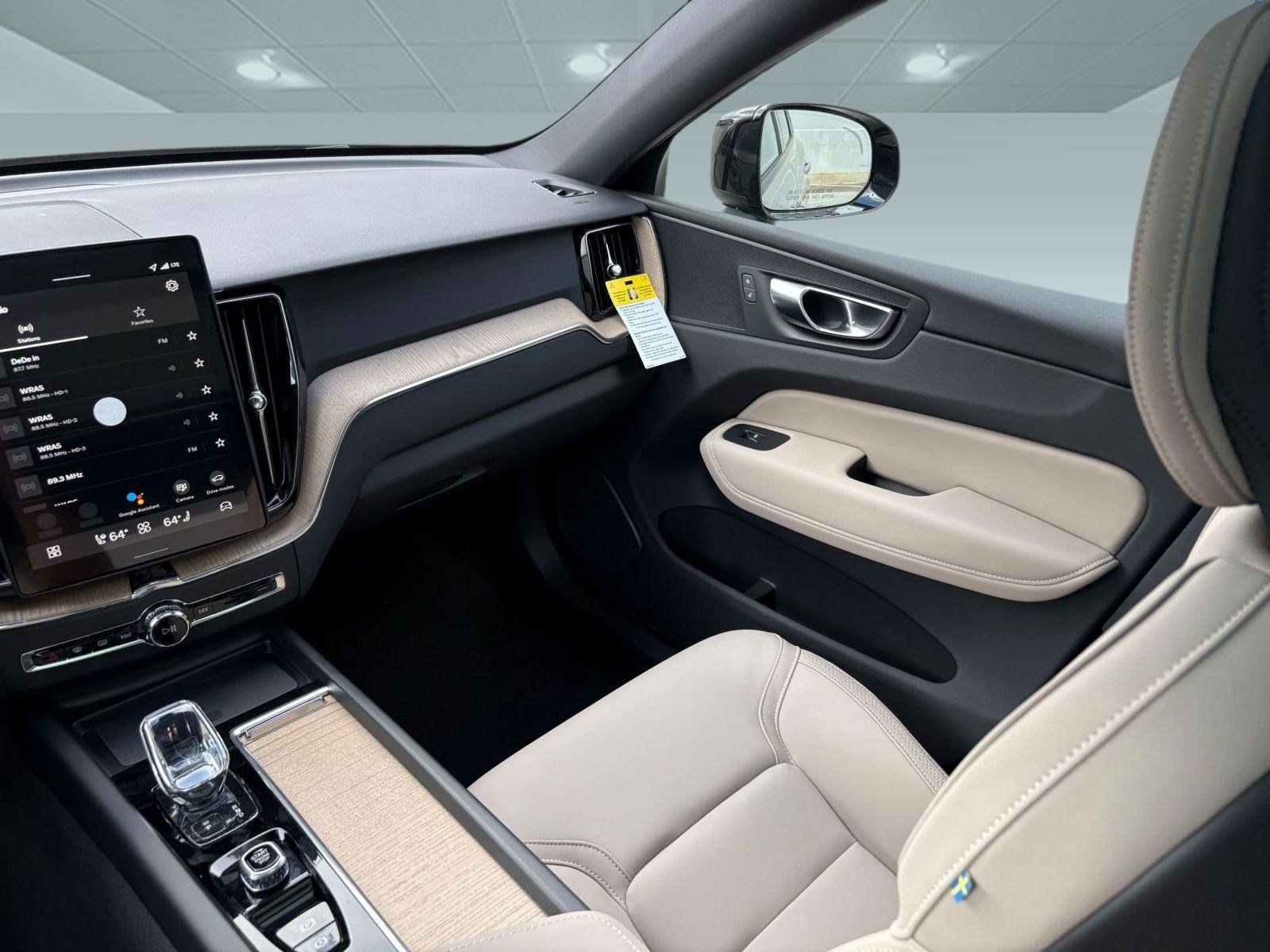 Certified 2026 Volvo XC60 B5 Plus w/ Climate Package AWD/4WD image 24