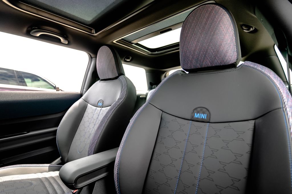 New 2026 MINI Cooper S FWD image 5