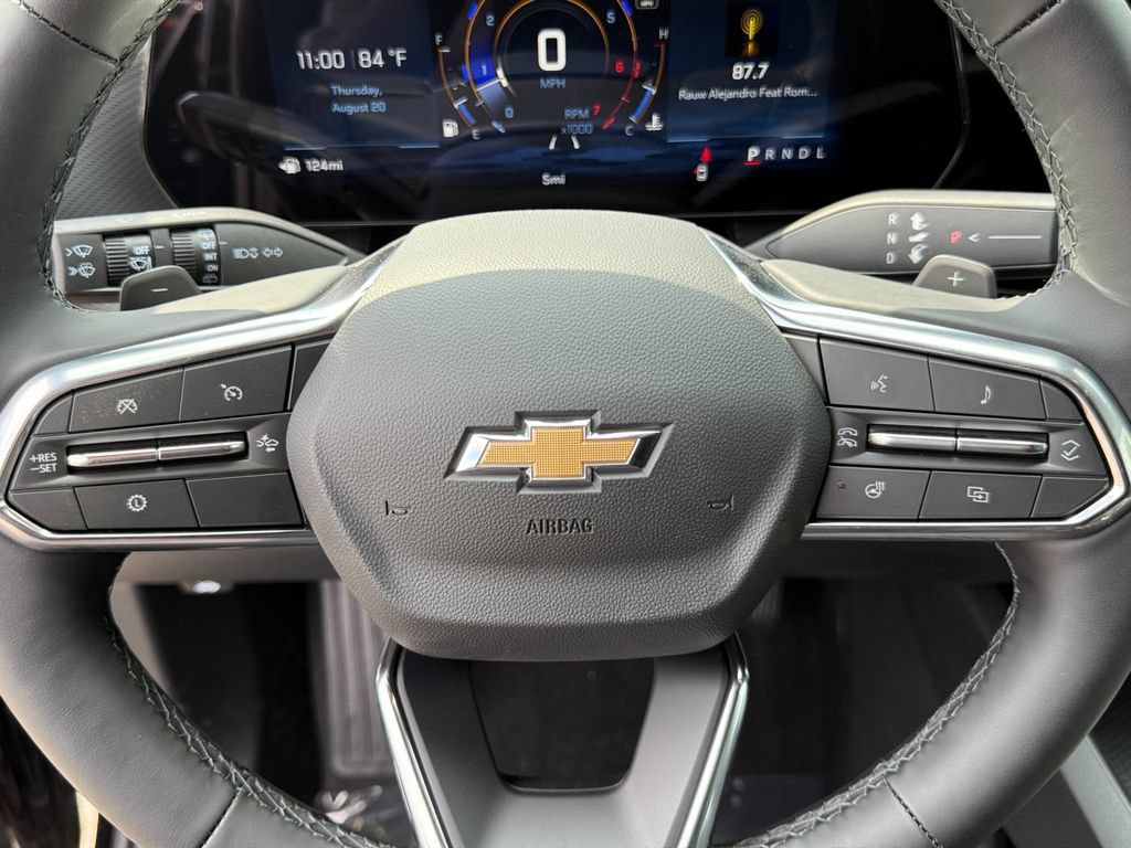 New 2027 Chevrolet Equinox LT w/ Convenience Package II FWD image 21