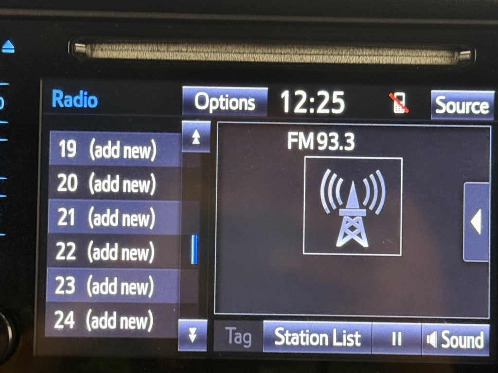 Used 2015 Toyota Sienna SE Premium image 28